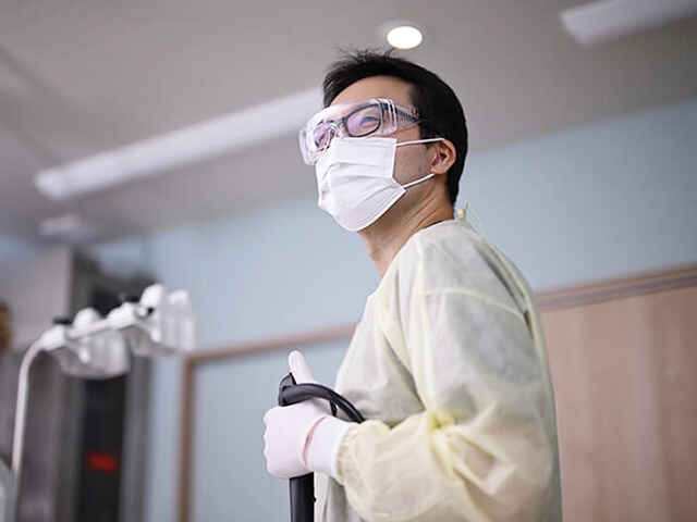 呉 一眞 院長