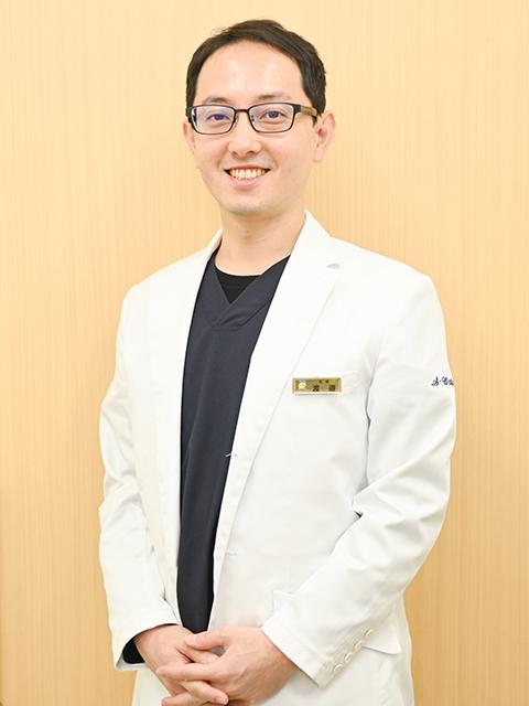 渡邉 俊介 院長