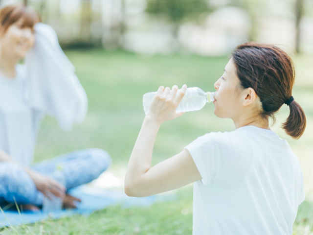 健康のために飲んでいた飲み物、実はハイカロリーだった？！