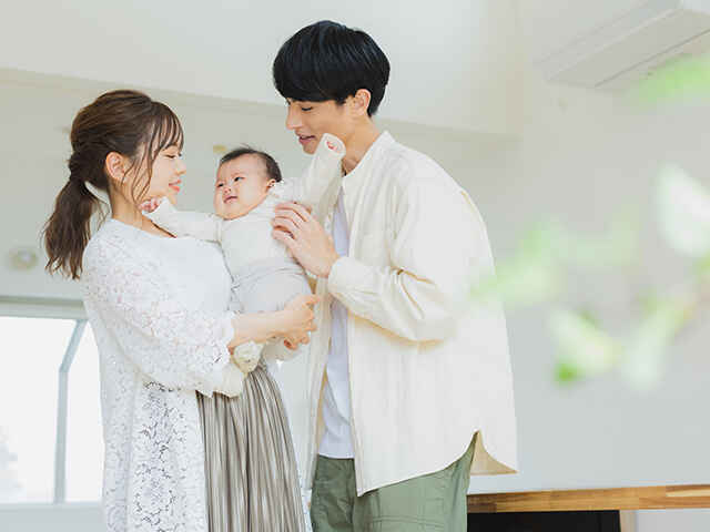 どんな行動が危険? 危ないあやし方