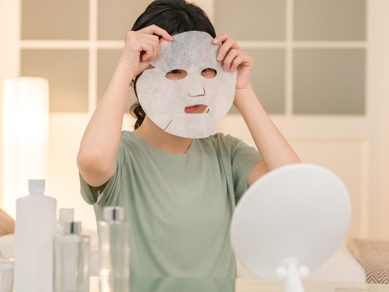 朝と夜で変えるパックの正しい使い分け