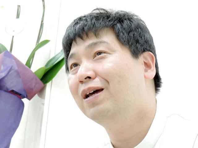 直井 繁治 院長