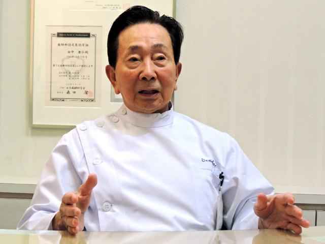 田中 康弘 院長