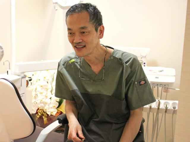 塚﨑 弘明 院長
