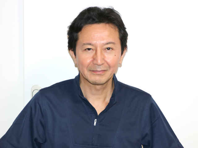 秋重 智司 院長