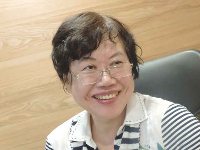 登坂 正子 院長