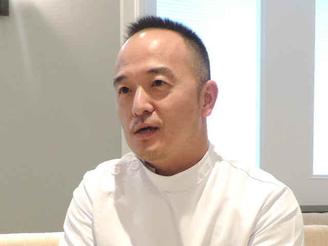 嶋田 秀仁 院長