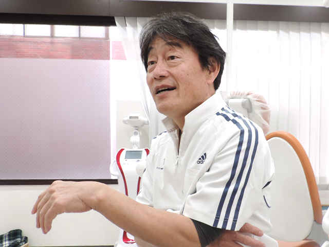 手塚 勤 院長