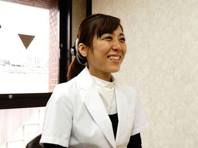 青山 朋子 院長