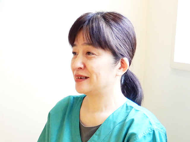 白岩 千鶴子 院長