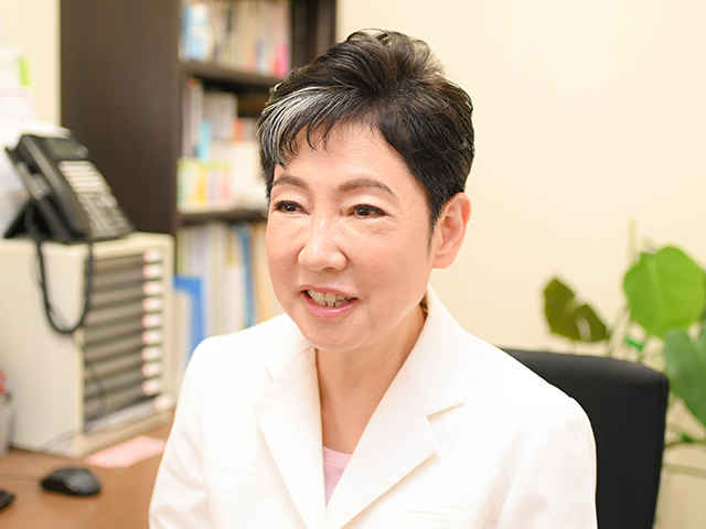 姫野 友美 院長