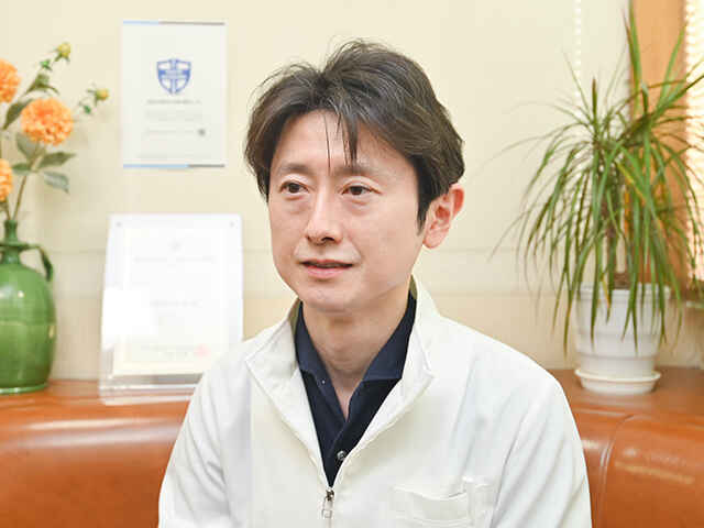 髙倉 康介 院長