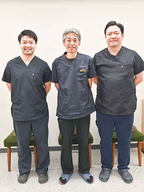 野崎 院長 ＆ 正東 歯科医師 ＆ 林 歯科医師