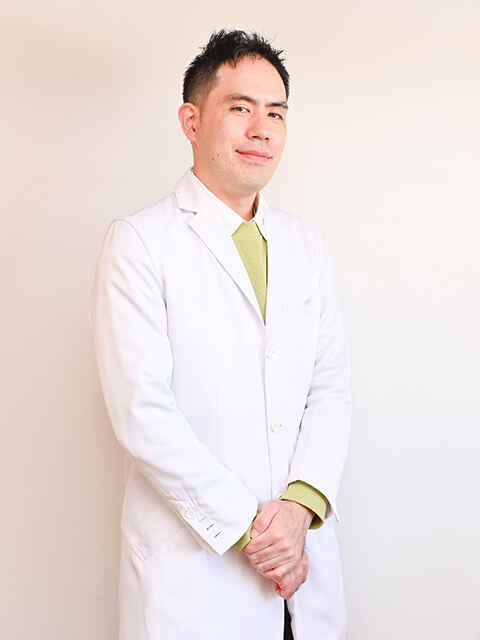 中西 雄亮 院長