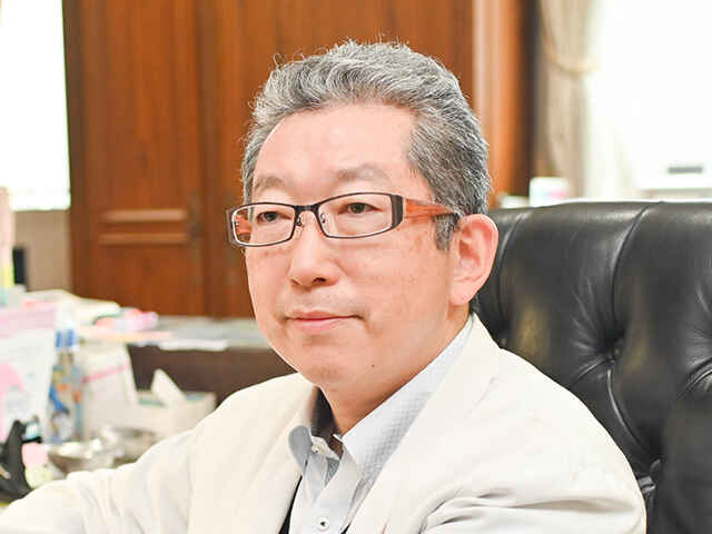 石田 徳人 院長