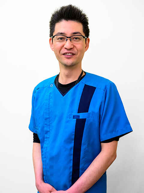 金﨑 俊介 院長