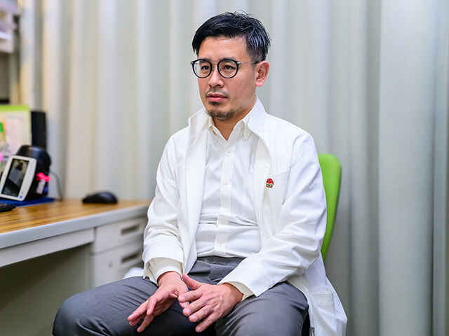 秋野 邦彦 副院長
