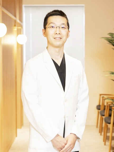 坂口 賀基 院長