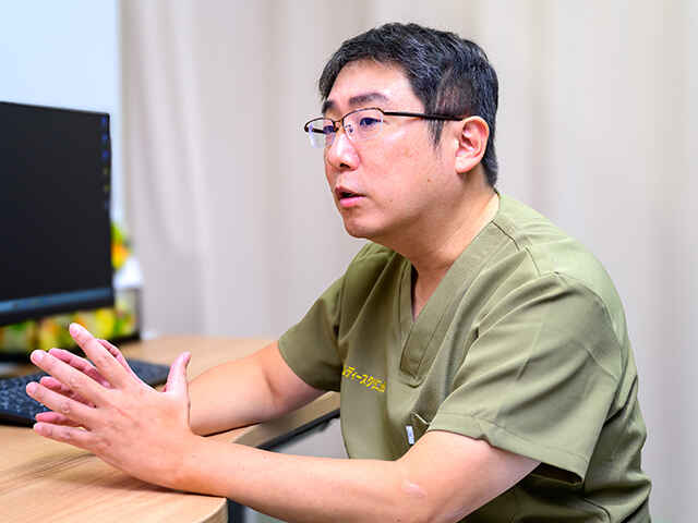 山本 晃人 院長