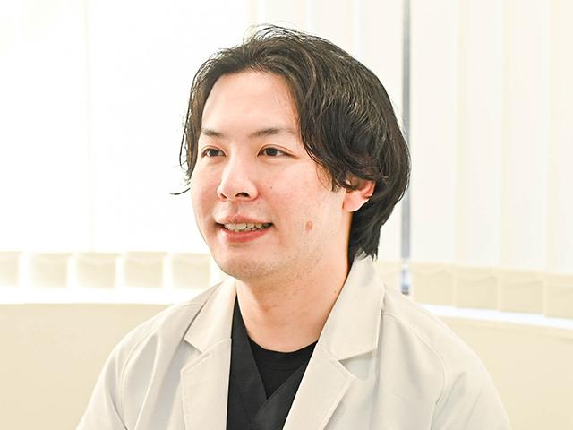 上田 隼也 院長