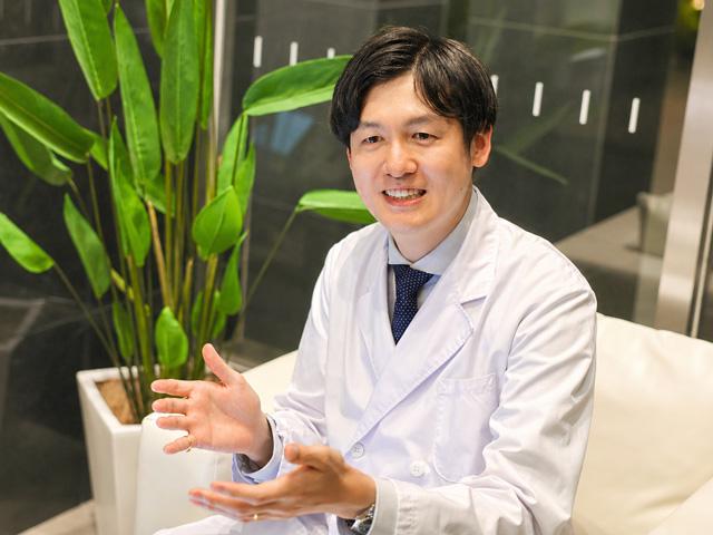 桐山 卓也 院長 ＆ 山田 百合菜 副院長