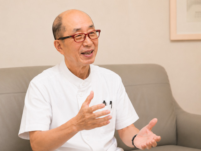 横倉 恒雄 院長