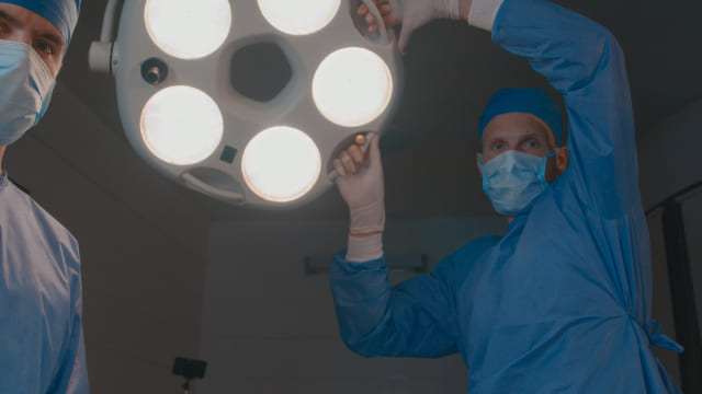 無影灯の基本的な当て方